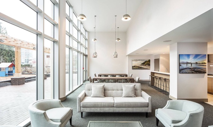 Richmond City Centre Apartment | Level Richmond- One Bedroom Suite