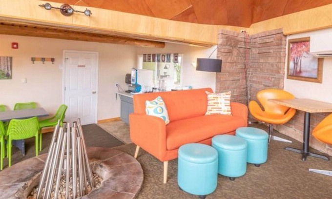 Estes Park Cabin | Private Balcony Double Queen Room With Amazing Views!