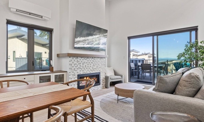 Black Creek Condo | Saratoga Bliss at THE BEACH HOUSE