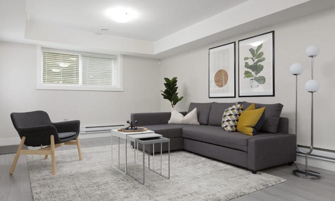 Lynn Valley House | Tastefully Furnished and Newly Updated 2 BD Central Lynn Valley North Vancouver