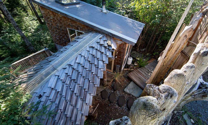 Juan de Fuca Electoral Area Cabin | The Rad Shack- A Most Excellent CabananPrivate trail to the ocean!