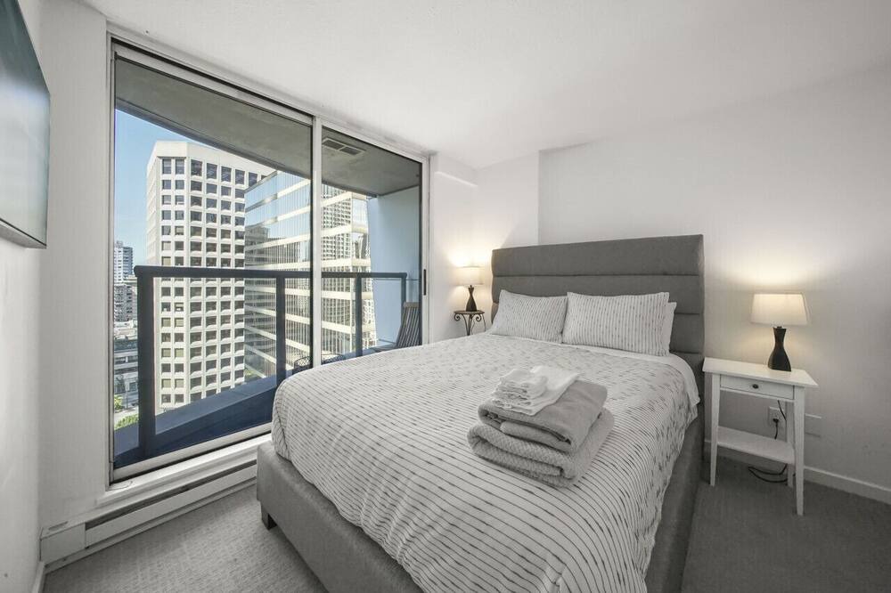 Coal Harbour Condo | Amazing 1 bedroom in Coal Harbour