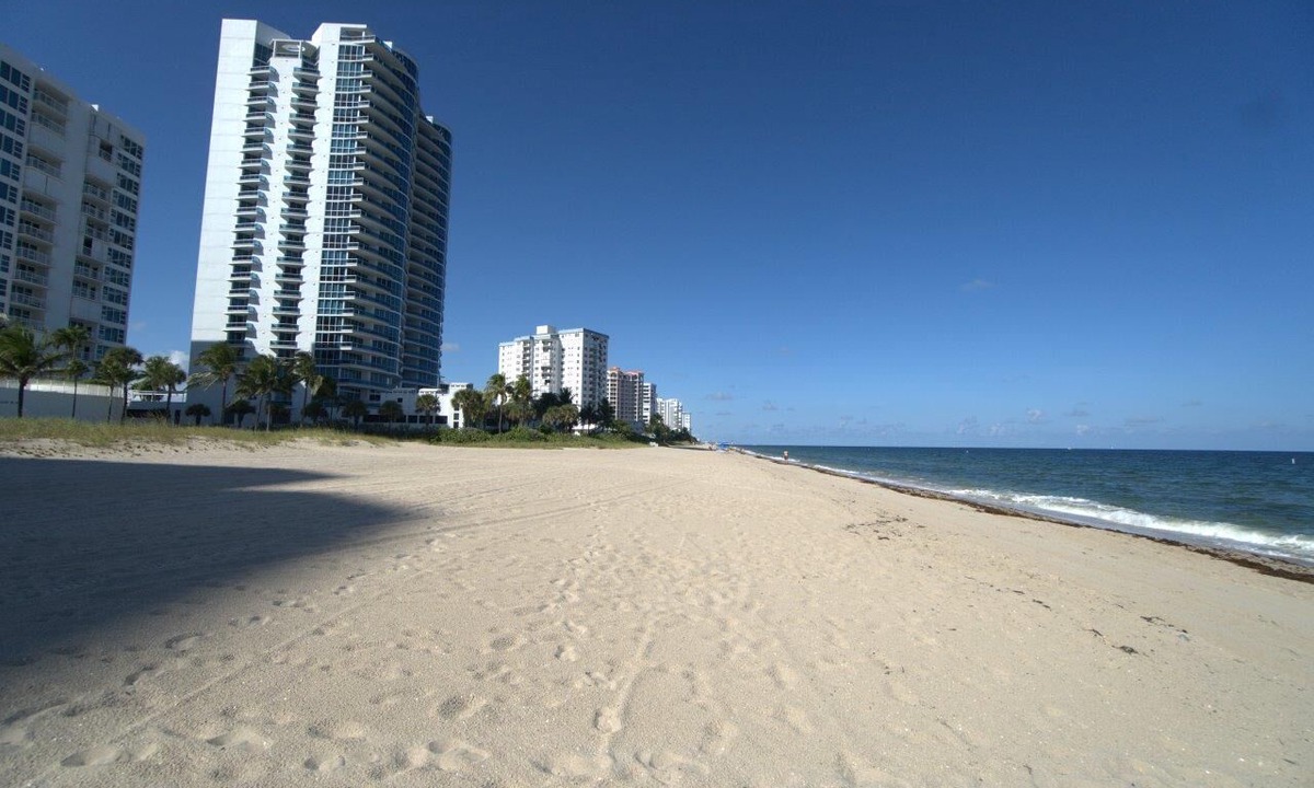 Bel Air Apartment | Paradise place, walking distance to beach. Comfortable Full furnished/equipped.