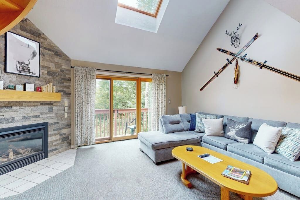 Jackson Condo | Mountain view condo with indoor & outdoor pools, hot tub, & tennis