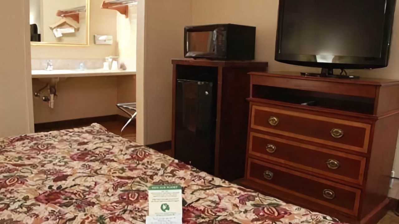 Photo of Bedroom in Fort Morgan