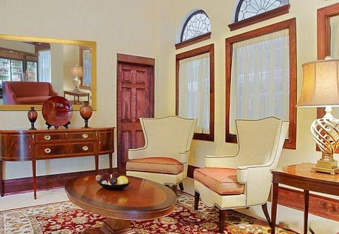 Photo of Livingroom in Gateway District