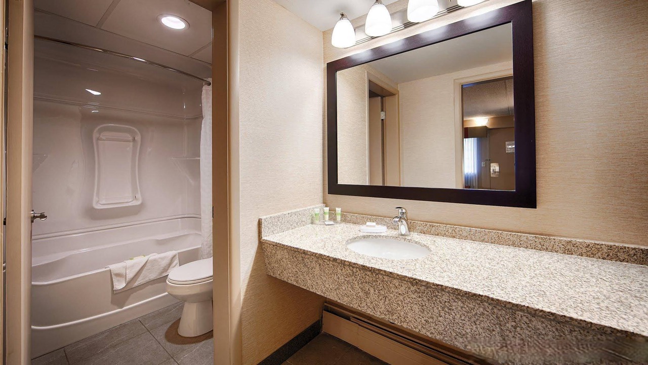 Photo of Bathroom in North Central Edmonton