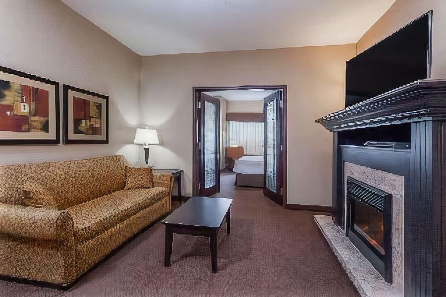 Photo of Livingroom in Stettler