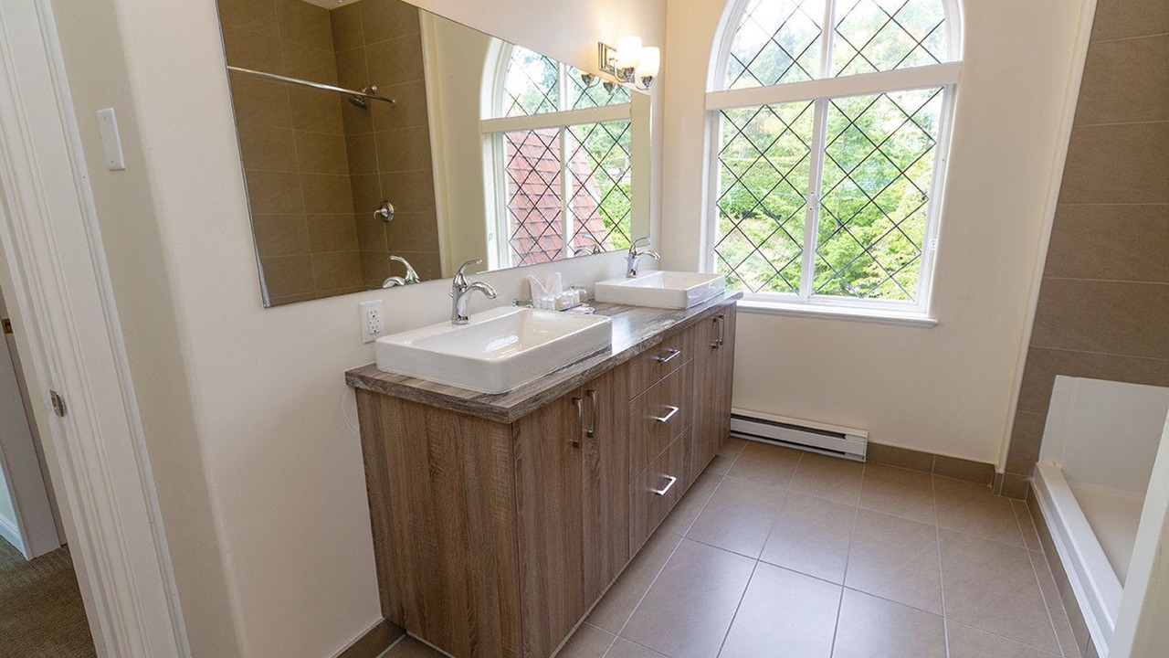 Photo of Bathroom in Malahat