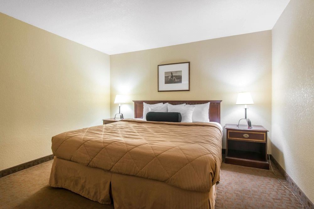 Photo of Bedroom in Fort Morgan