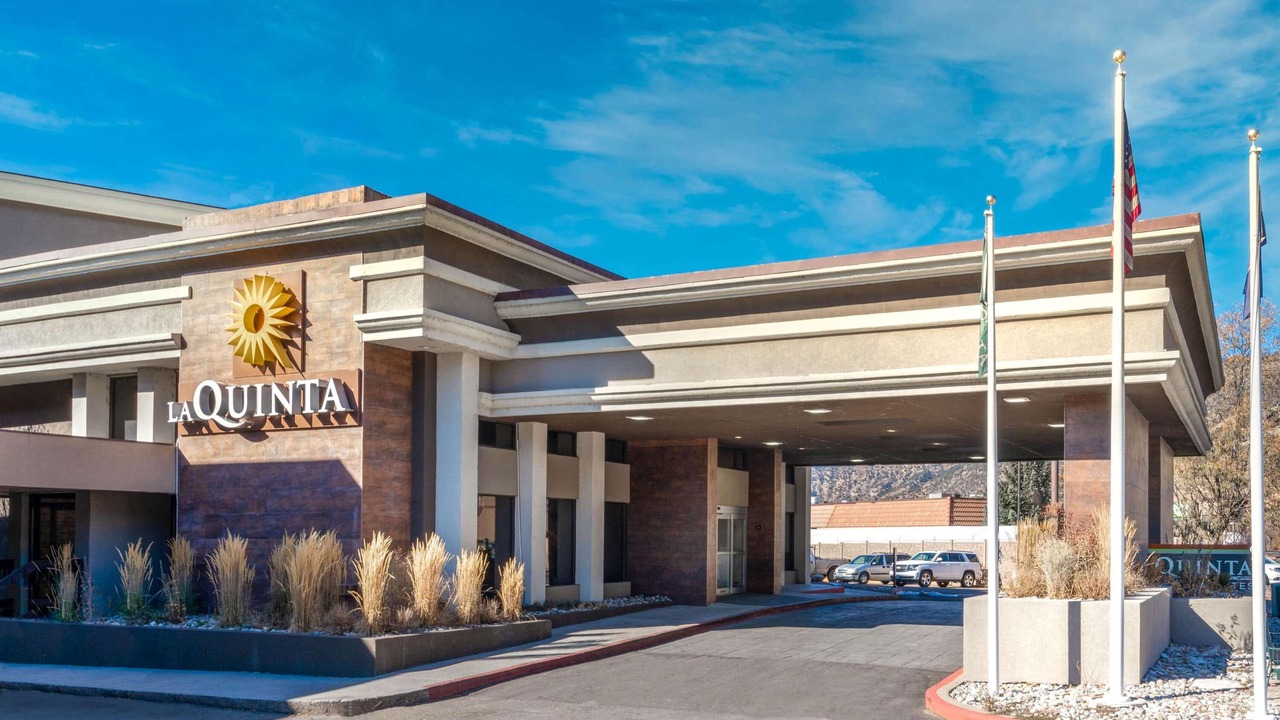 Photo of Buildings in Glenwood Springs