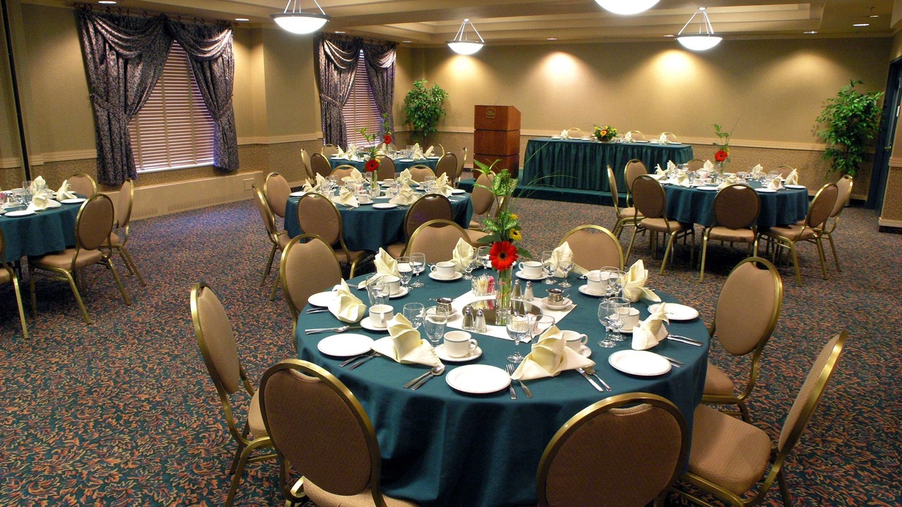 Photo of Livingroom in Leduc