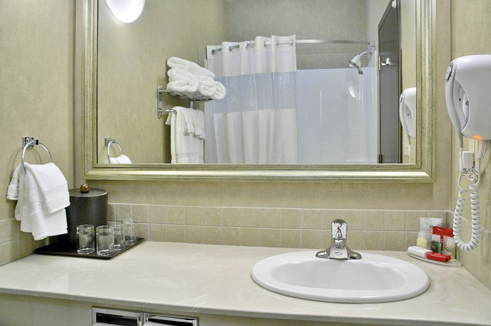 Photo of Bathroom in Stettler