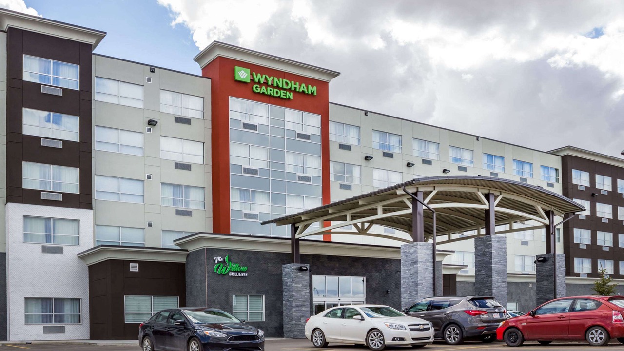 Photo of Buildings in Leduc