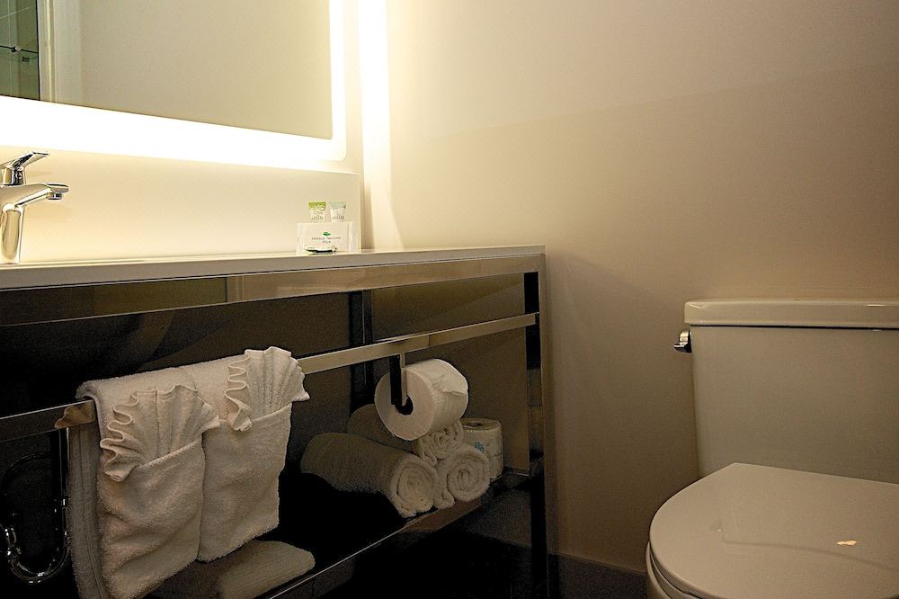 Photo of Bathroom in Nisku