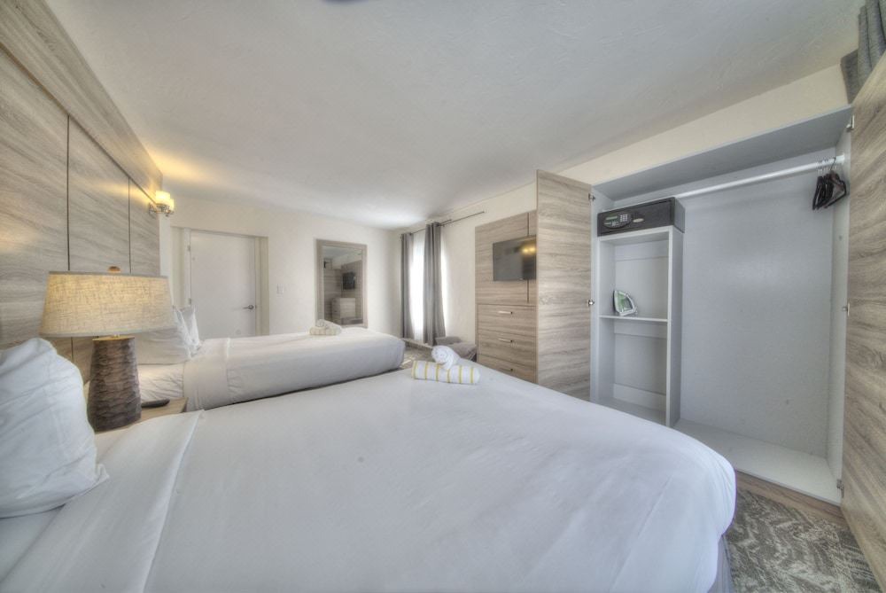 Photo of Bedroom in Pompano Beach