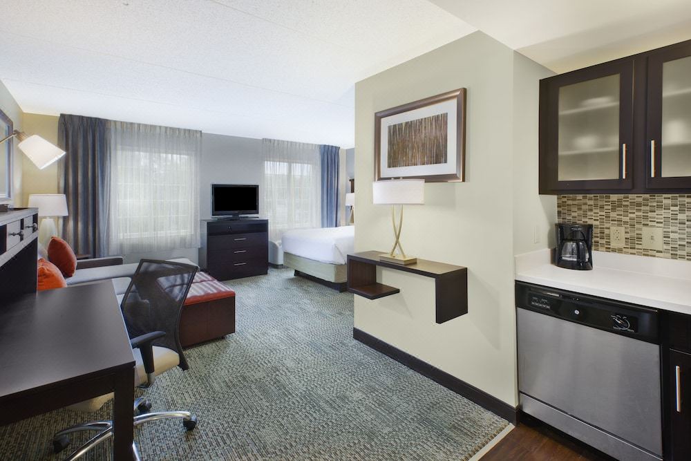 Photo of Livingroom in Mayfield Heights