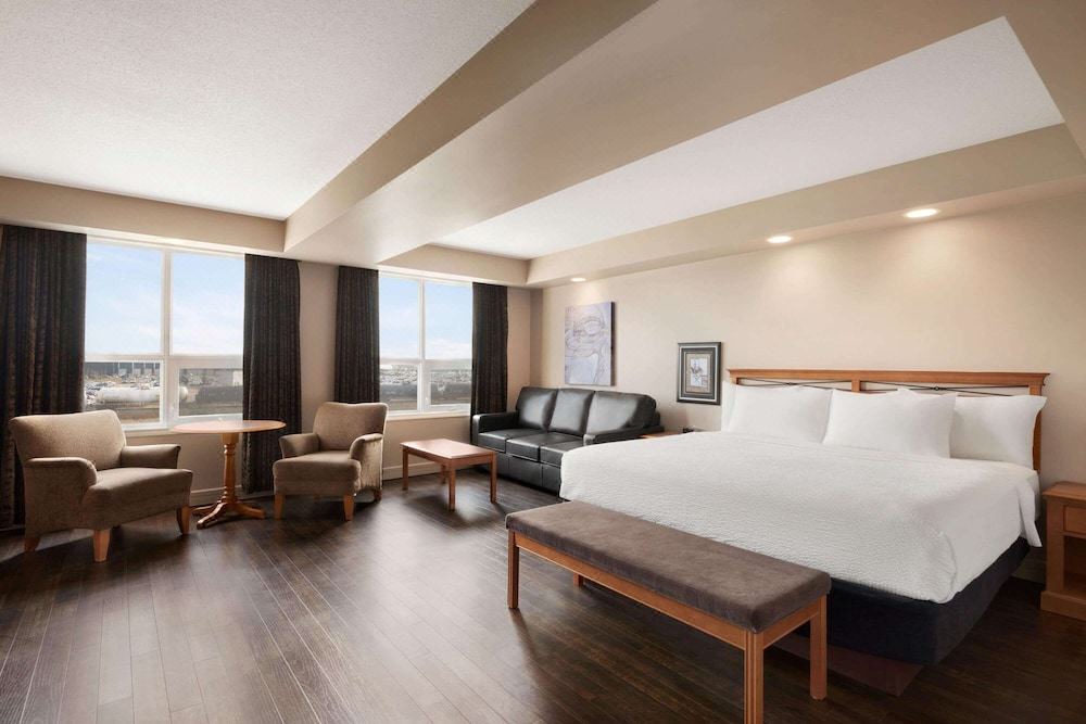 Photo of Livingroom in Leduc