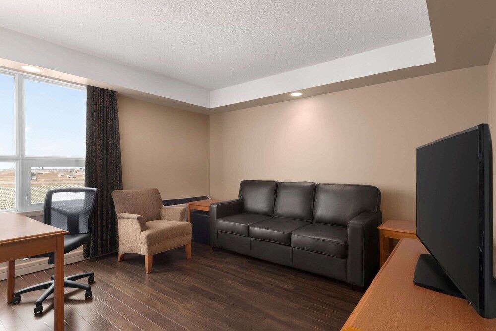 Photo of Livingroom in Leduc