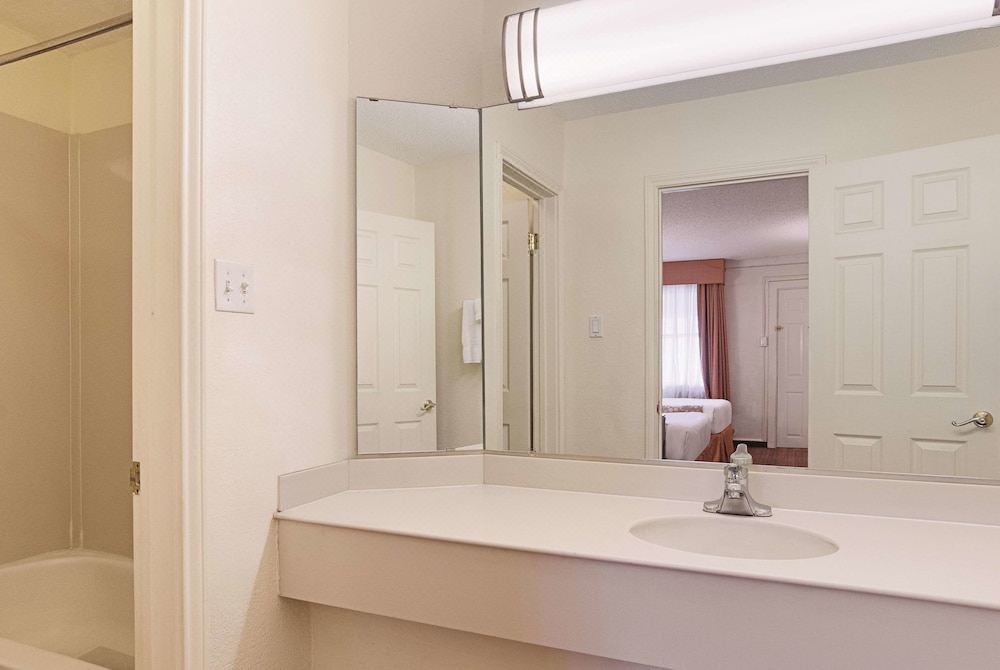 Photo of Bathroom in University Park