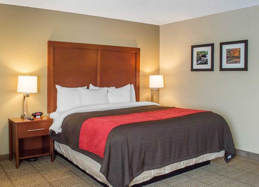 Photo of Bedroom in Mayfield Heights