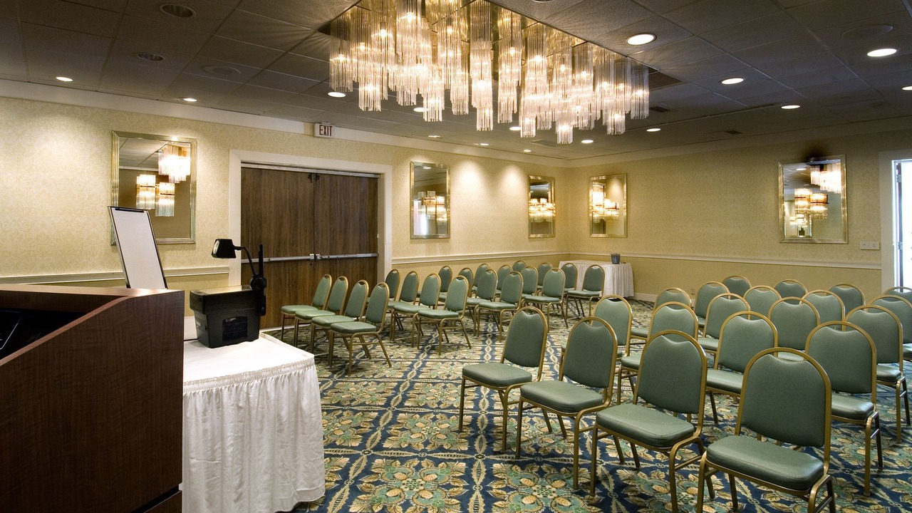 Photo of Livingroom in Villages of Palm Beach Lakes