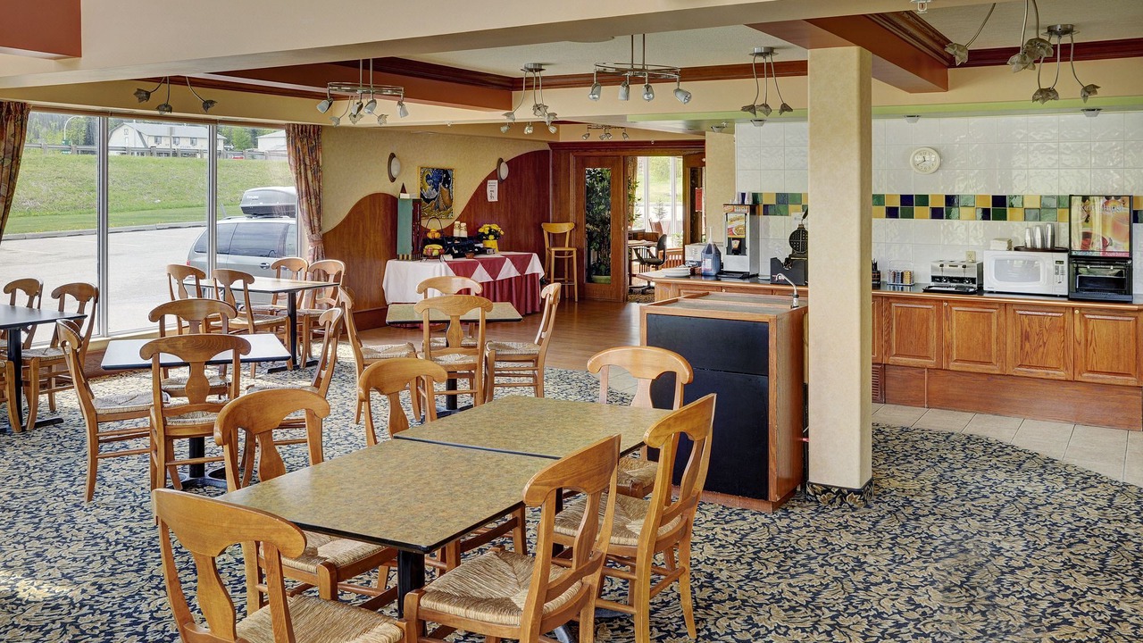 Photo of Livingroom in Hinton