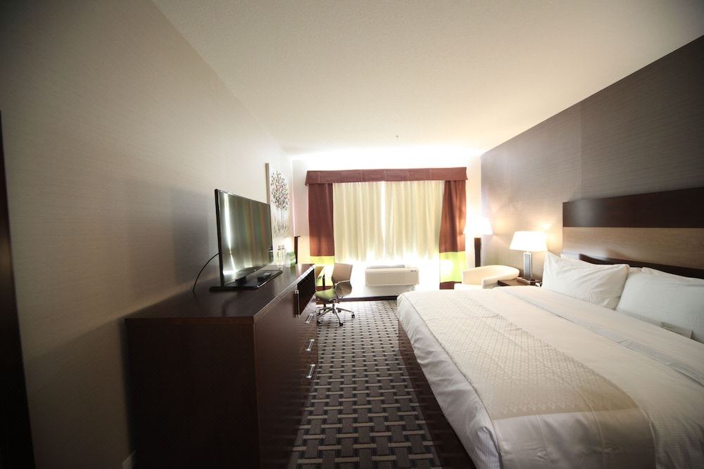 Photo of Bedroom in Leduc