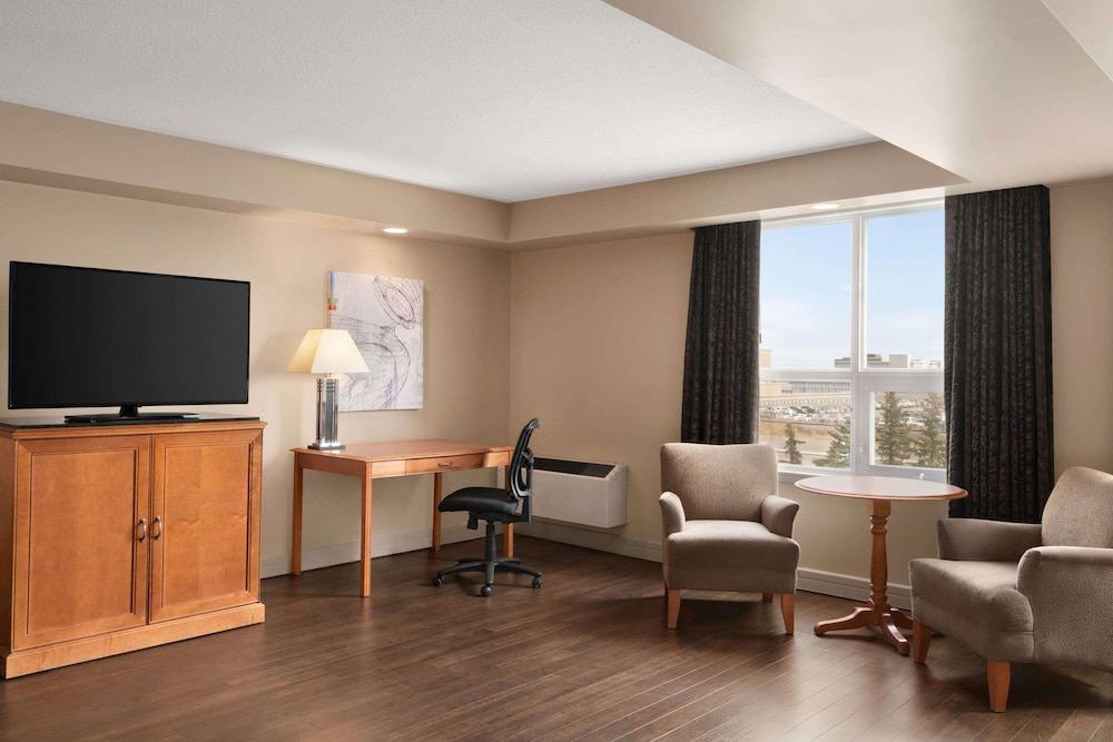 Photo of Livingroom in Leduc