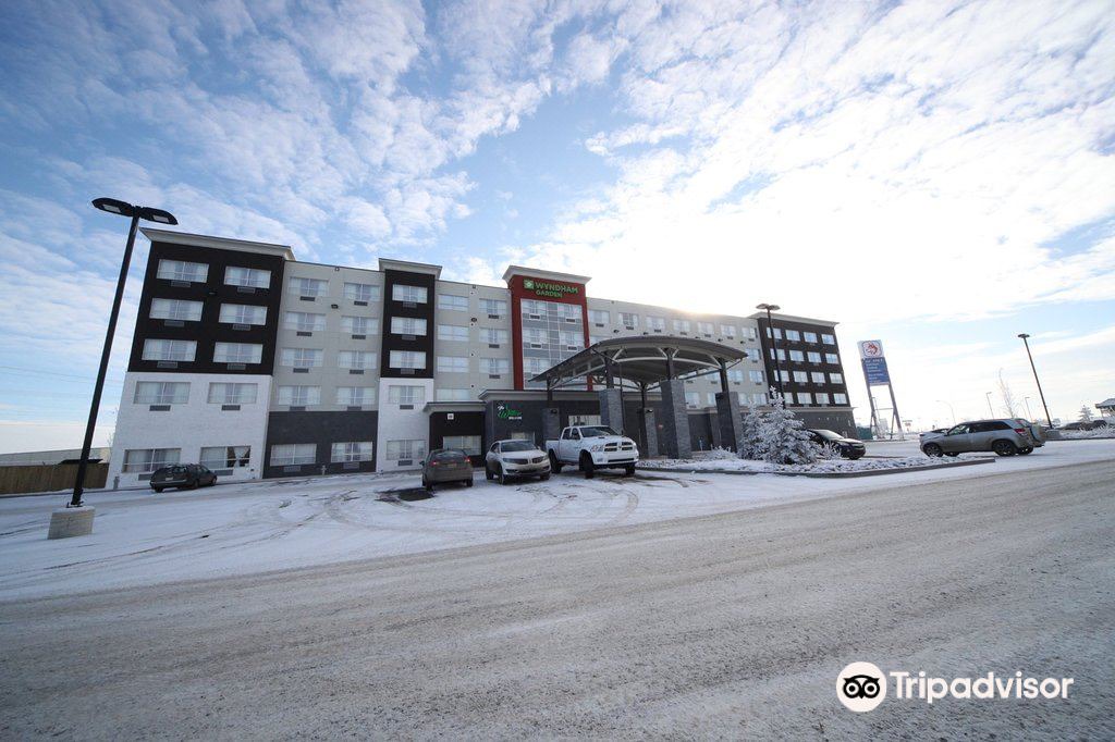 Photo of Buildings in Leduc