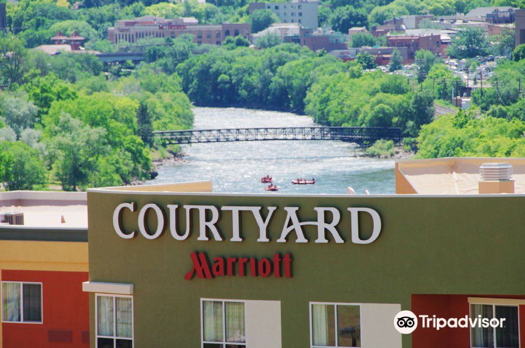 Photo of Buildings in Glenwood Springs