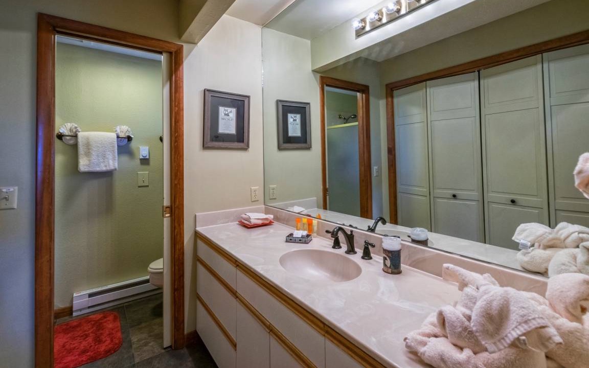 Photo of Bathroom in Windcliff Estates