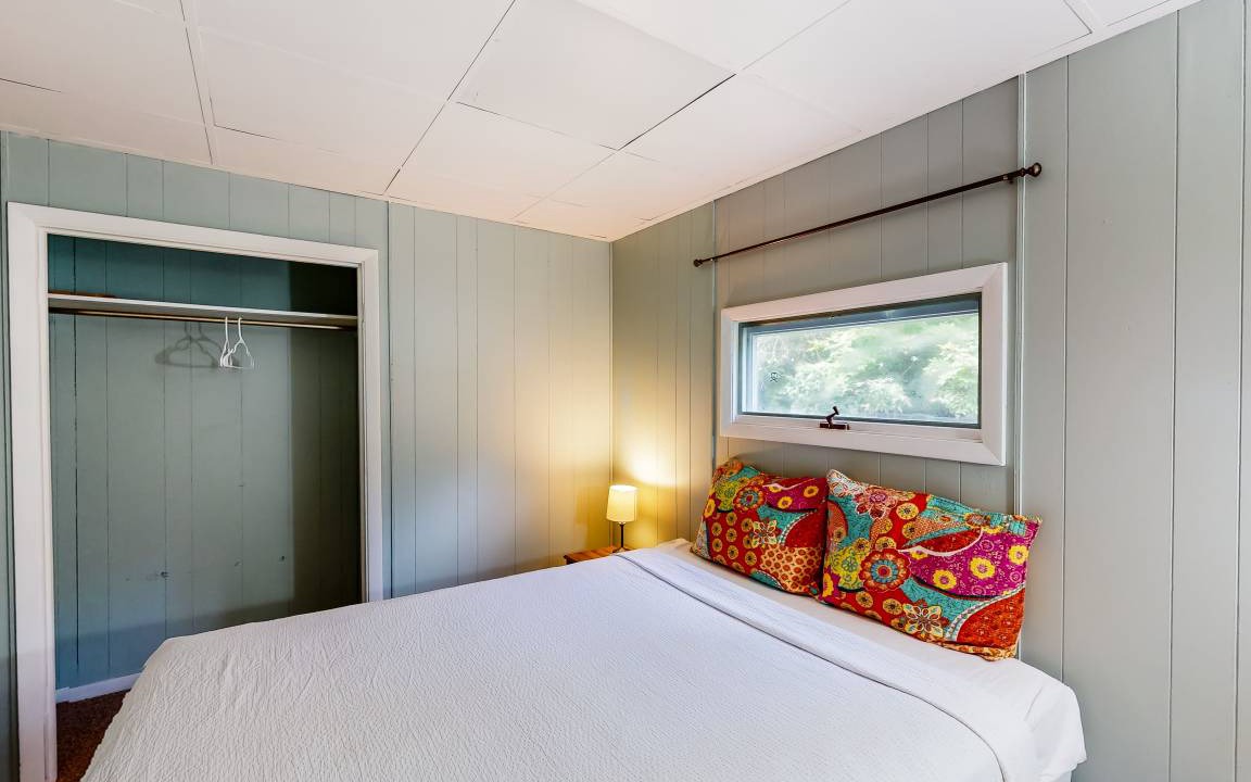 Photo of Bedroom in North Creek