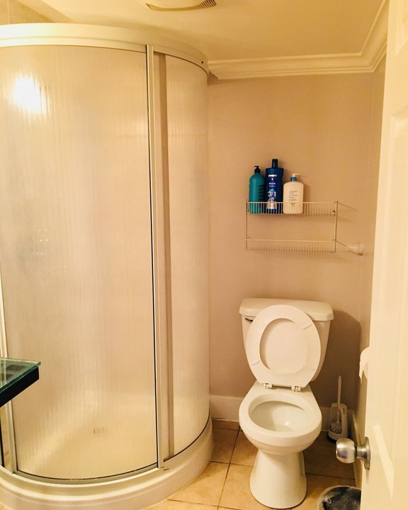 Photo of Bathroom in Renfrew-Collingwood
