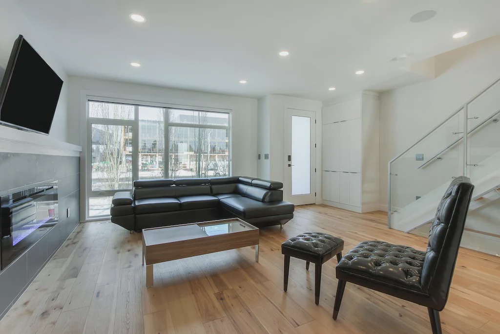 Photo of Livingroom in West Edmonton