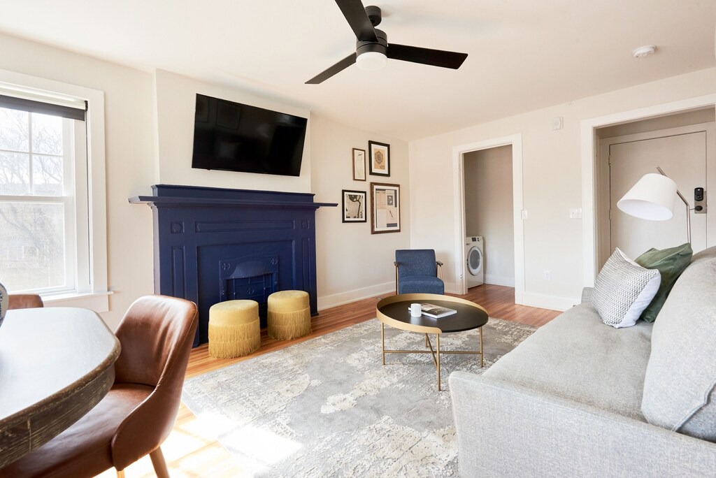 Photo of Livingroom in Uptown