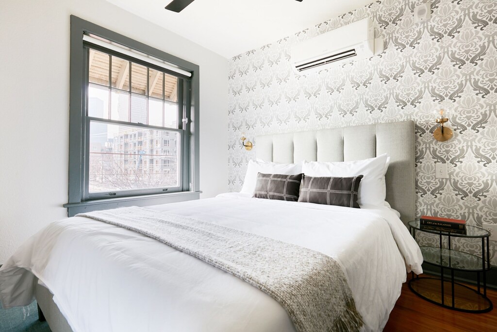 Photo of Bedroom in Uptown