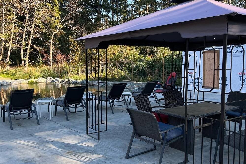 Photo of Patio Balcony in Shawnigan Lake
