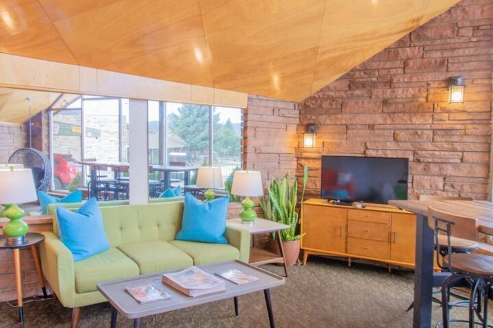 Photo of Livingroom in Estes Park