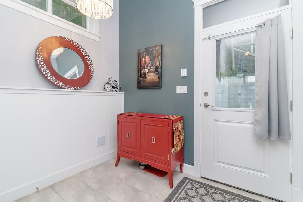 Photo of Bedroom in Cowichan Bay