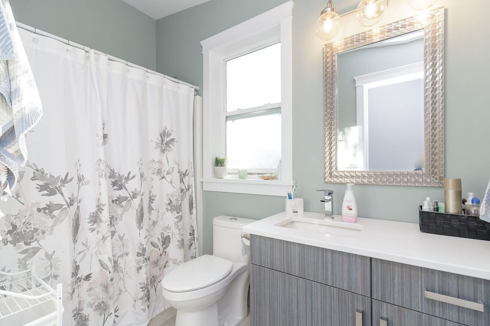 Photo of Bathroom in Cowichan Bay