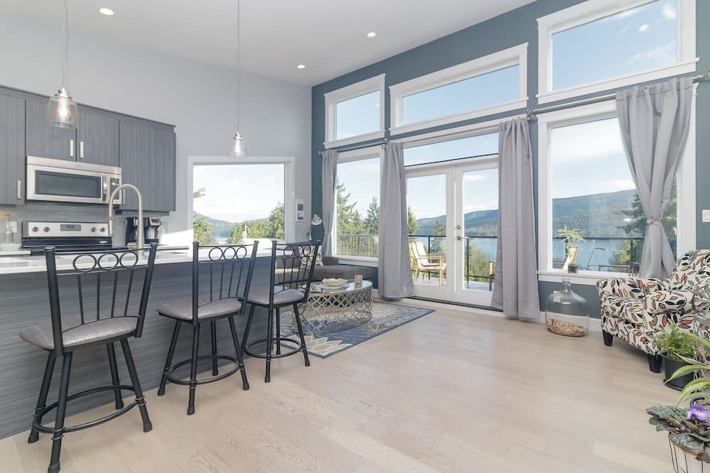 Photo of Kitchen in Cowichan Bay