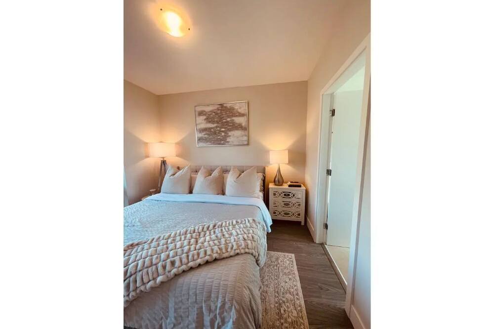 Photo of Bedroom in Kerrisdale