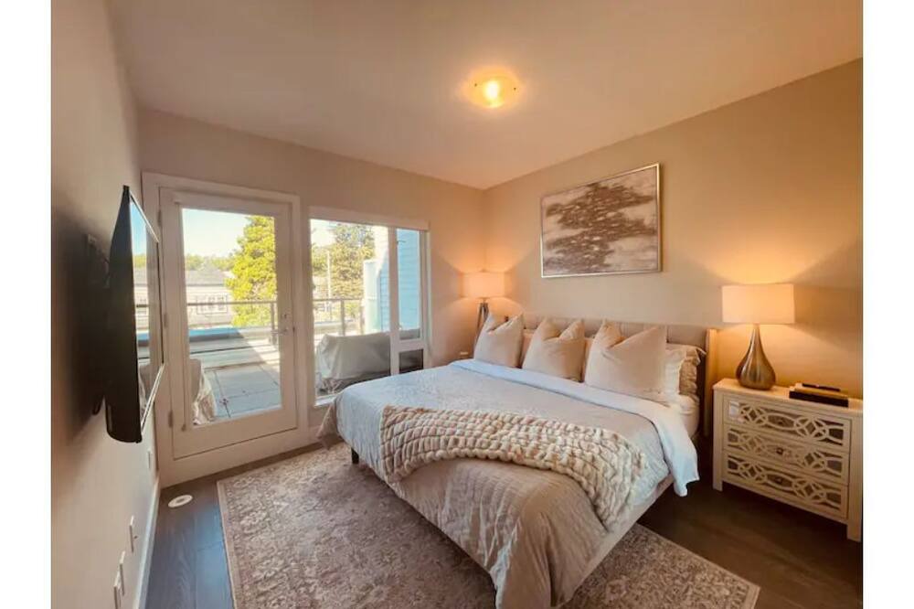 Photo of Bedroom in Kerrisdale
