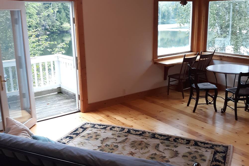Photo of Livingroom in Stowe Area