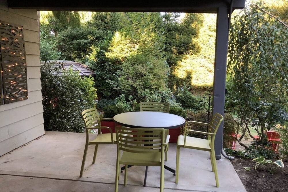 Photo of Patio Balcony in Coquitlam