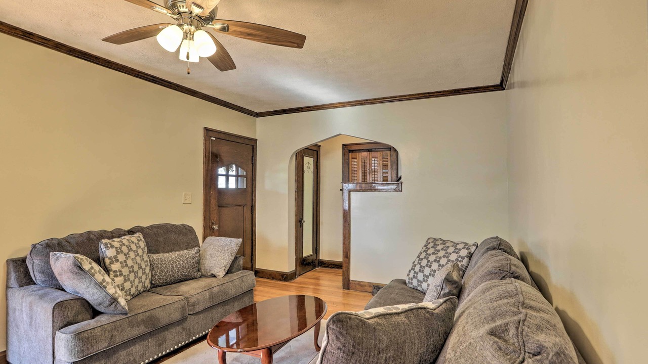 Photo of Livingroom in Garfield Heights