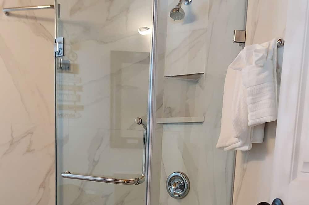 Photo of Bathroom in Armstrong