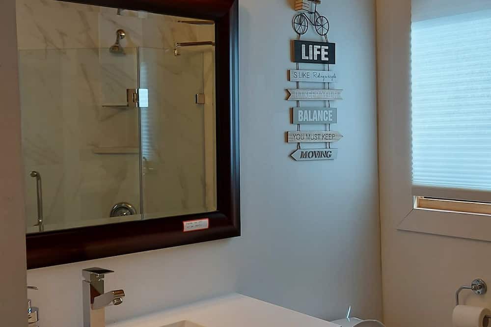 Photo of Bathroom in Armstrong
