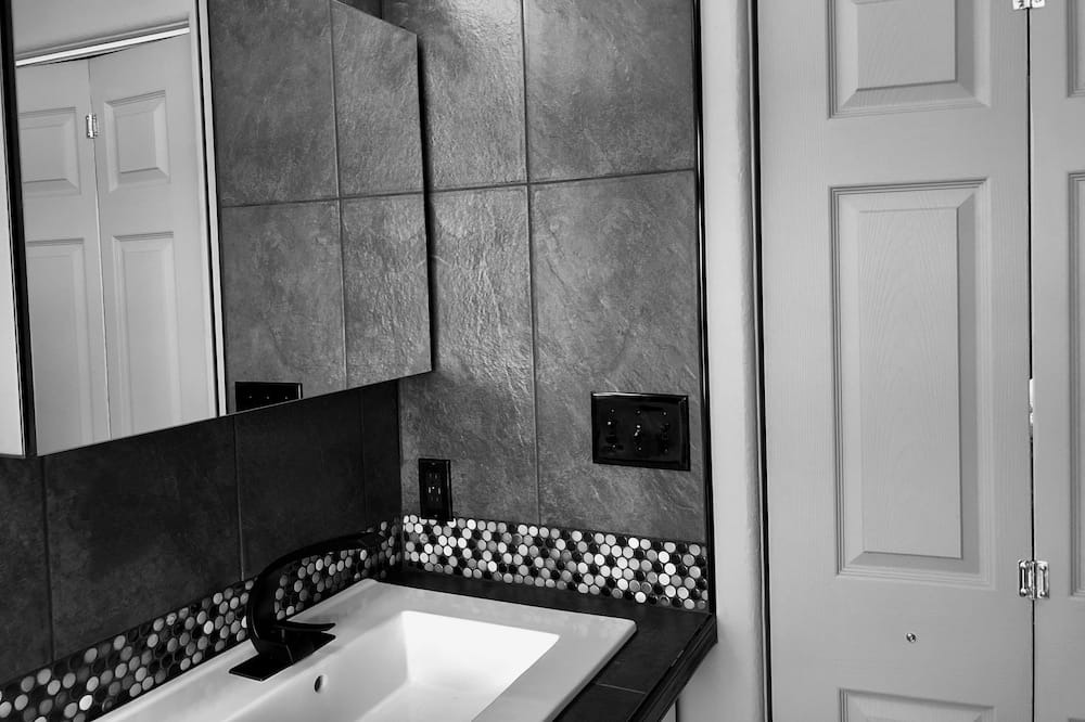 Photo of Bathroom in Crestone
